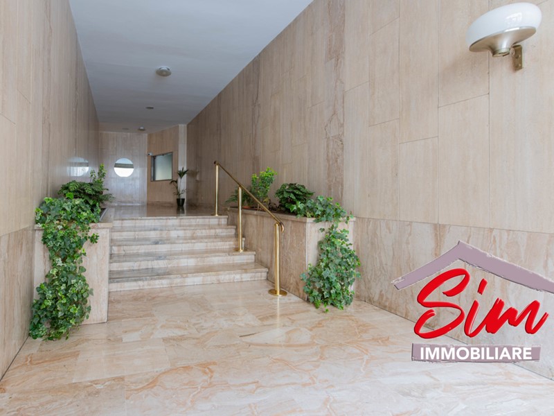 Trilocale in Vendita a Novara, zona Centro storico, 145'000€, 100 m²