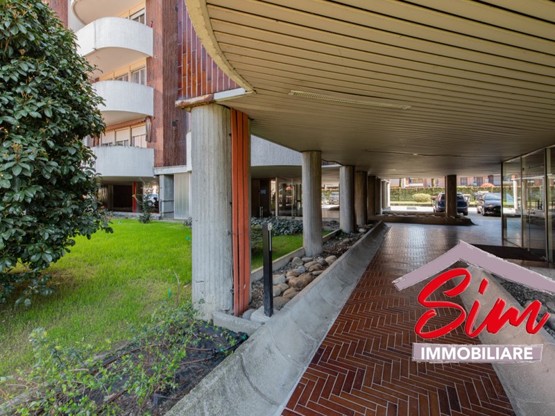 Attico in Vendita a Novara, zona San Francesco, 345'000€, 200 m², con Box