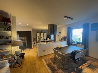 Casa Semi Indipendente in Vendita a Perugia, zona Periferia, 309'000€, 176 m², con Box