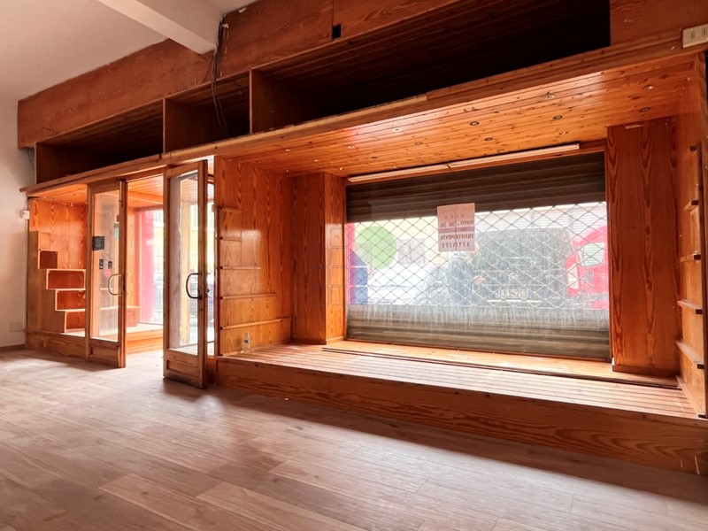 Immobile commerciale in Affitto a Livorno, zona Centro, 1'200€, 62 m²