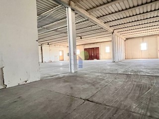 Immobile commerciale in Vendita a Rosignano Marittimo, zona Morelline, 1'500'000€, 2500 m²
