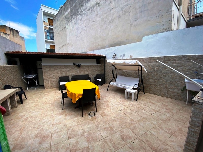 Casa Indipendente in Vendita a Bari, zona Carbonara, 150'000€, 70 m²