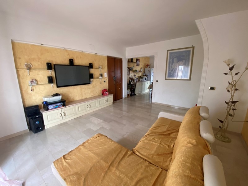 Trilocale in Vendita a Cellamare, 107'000€, 90 m²