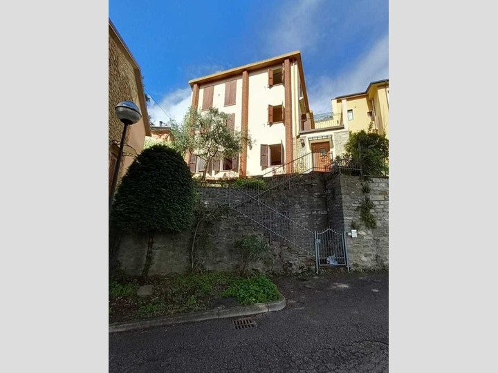 Appartamento in Vendita a Novafeltria, 200'000€, 153 m²