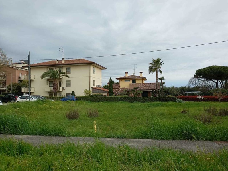 Terreno agricolo in Vendita a Verucchio, zona VILLA VERUCCHIO, 116'000€, 599 m²