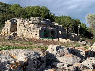 Casale in Vendita a Monopoli, zona Macchia Di Monte, 75'000€, 70 m²