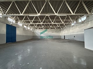 Capannone in Affitto a Bitonto, zona paese, 5'000€, 950 m²