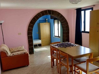 Casa Indipendente in Vendita a Pantelleria, 165'000&euro;, 137 m²
