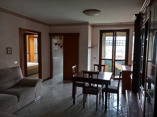Appartamento in Vendita a Follo, zona Piana Battolla, 100'000&euro;, 74 m², arredato