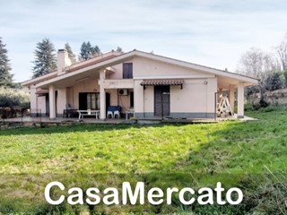 Appartamento in Vendita a Rocca di Papa, zona Barozze + Calcare, 375'000€, 400 m², con Box