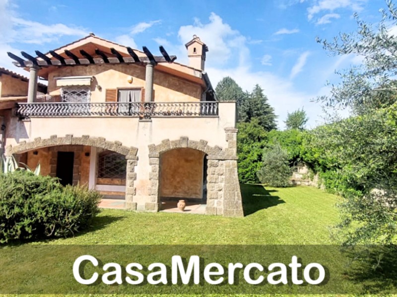 Appartamento in Vendita a Rocca di Papa, 540'000€, 350 m²