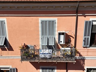 Quadrilocale in Vendita a Ventimiglia, zona Vicinanze centro, 200'000€, 79 m²