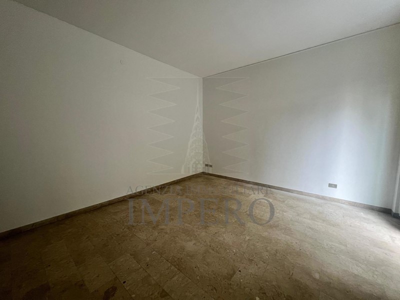 Trilocale in Vendita a Bordighera, 180'000€, 60 m²