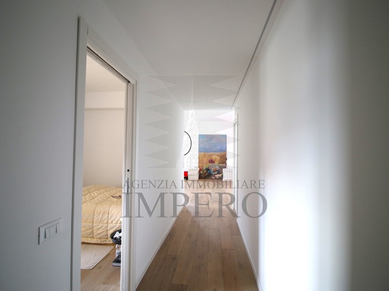 Trilocale in Vendita a Ventimiglia, zona Centro, 295'000€, 110 m²