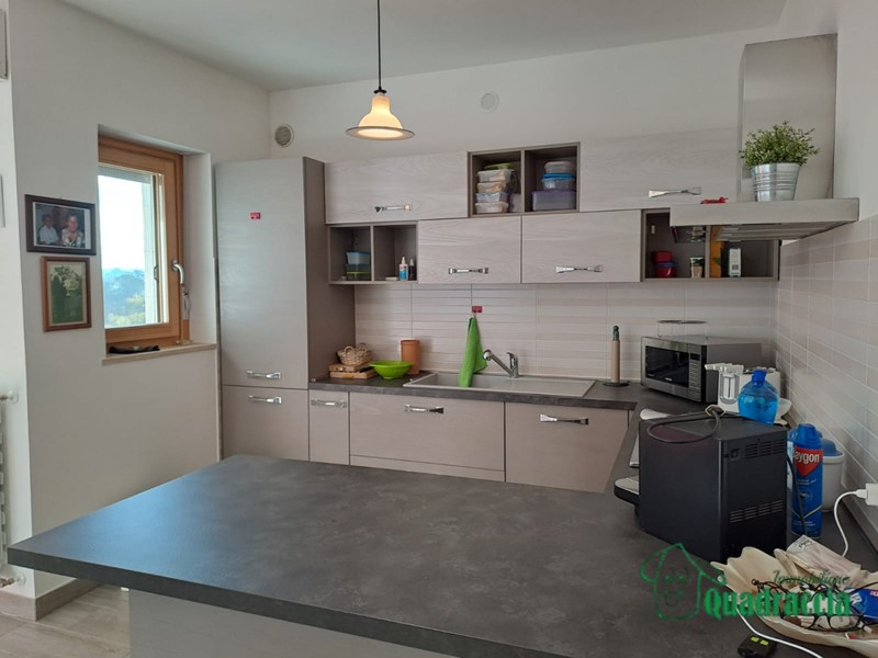 Quadrilocale in Vendita a Amelia, 155'000&euro;, 90 m², arredato, con Box