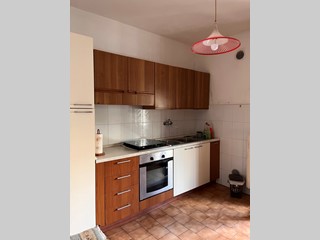 Appartamento in Vendita a Potenza, 55'000€, 102 m²