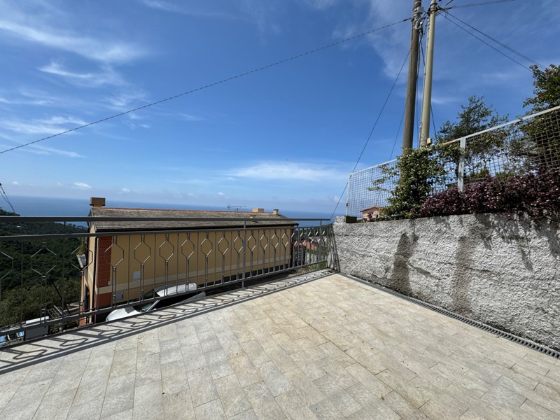 Quadrilocale in Affitto a Lavagna, zona collina o nel verde, 1'500€, 105 m²