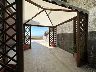 Quadrilocale in Affitto a Lavagna, zona collina o nel verde, 1'500€, 105 m²