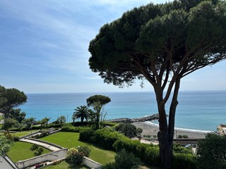 Appartamento in Vendita a Lavagna, zona Cavi Borgo, 149 m², con Box