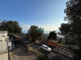 Trilocale in Vendita a Andora, zona Pinamare, 425'000€, 70 m², arredato, con Box