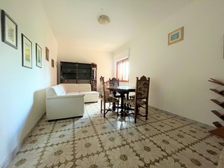 Trilocale in Affitto a Catanzaro, zona Rione De Filippis, 400&euro;, 100 m², arredato