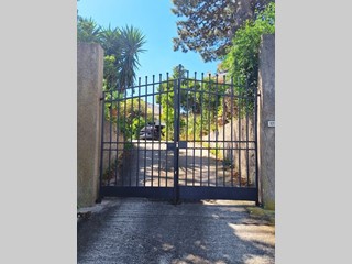 Villa in Vendita a Messina, 230'000€, 140 m²