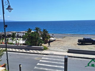 Appartamento in Vendita a Nizza di Sicilia, 530'000&euro;, 400 m²