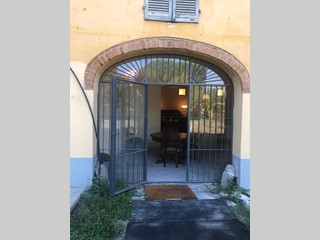 Casa Indipendente in Affitto a Pisa, 1'500€, 200 m², arredato