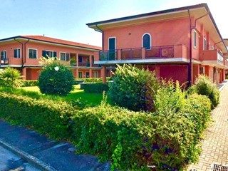 Quadrilocale in Vendita a Pietrasanta, zona Tonfano, 419'000€, 80 m², arredato