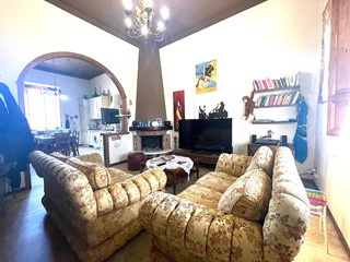 Appartamento in Vendita a Vinci, zona Sovigliana, 320'000€, 120 m²