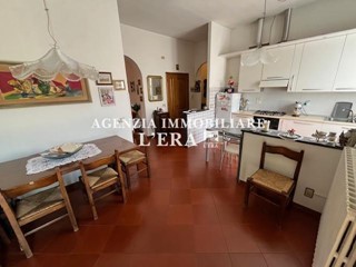 Appartamento in Vendita a Pontedera, 128'000€, 107 m², arredato