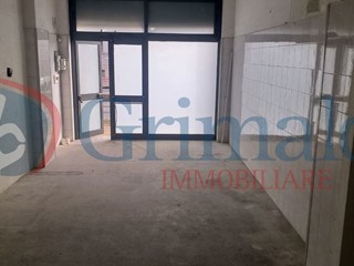 Negozio in Vendita a Messina, 115'000€, 70 m²