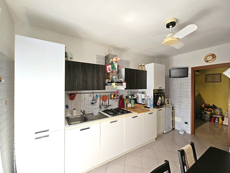 Trilocale in Vendita a Locate di Triulzi, 135'000€, 95 m²