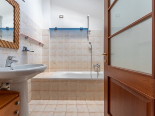 Bilocale in Vendita a Milano, 335'000€, 65 m², arredato