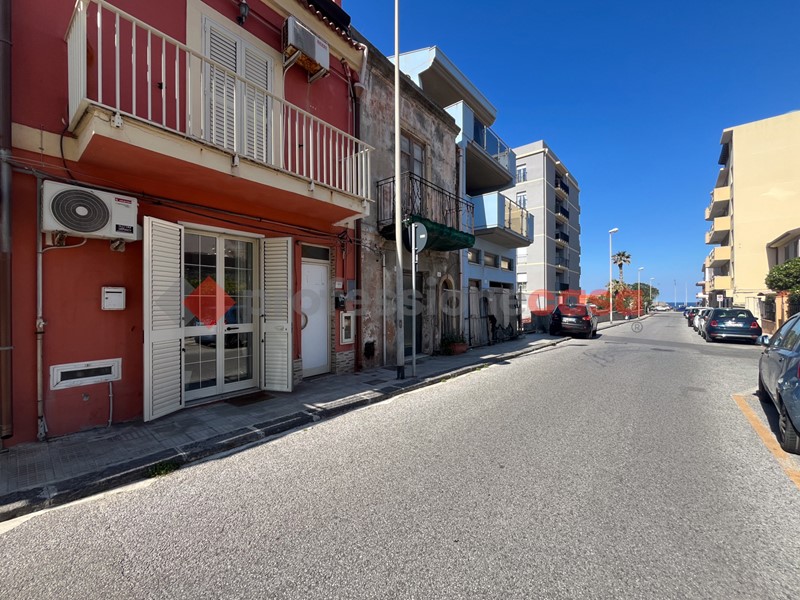 Trilocale in Vendita a Milazzo, 80'000€, 57 m²