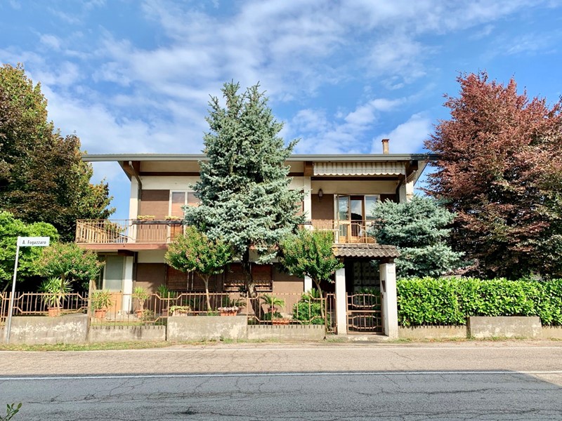 Casa Indipendente in Vendita a Agugliaro, 169'000&euro;, 350 m²