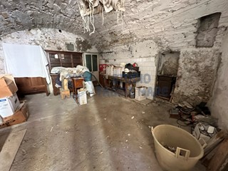 Capannone in Vendita a Terzorio, 18'000€, 30 m²