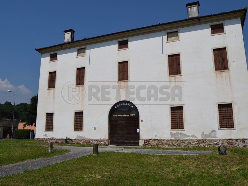 Immobile commerciale in Vendita a Malo, 620'000&euro;, 1430 m²