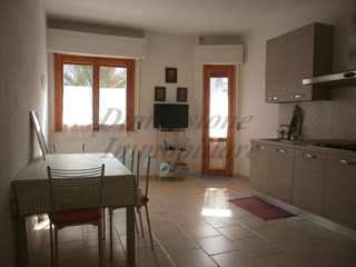 Bilocale in Vendita a Rosignano Marittimo, zona Vada, 98'000€, 54 m², arredato