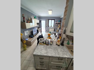 Casa Semi Indipendente in Vendita a Carrara, 140'000€, 75 m², arredato