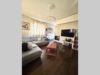 Villa in Vendita a Massarosa, zona Pian di Conca, 395'000€, 165 m²