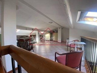 Casa Indipendente in Vendita a Viareggio, 580'000€, 280 m², arredato, con Box