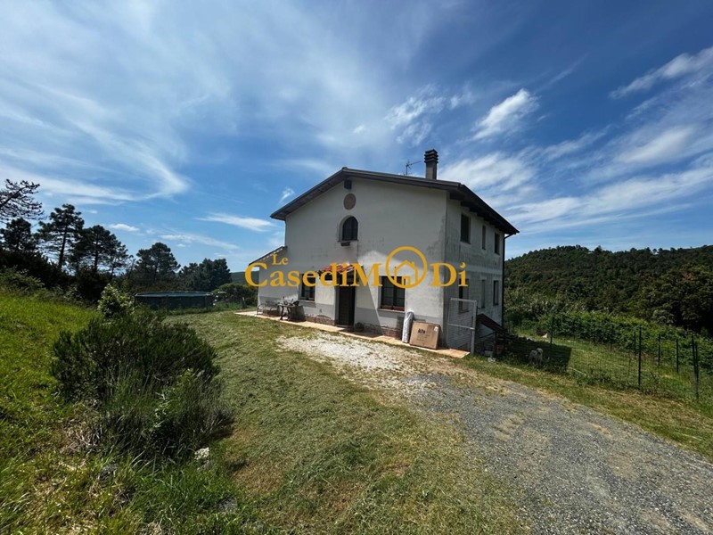 Casa Indipendente in Vendita a Rosignano Marittimo, zona Gabbro, 365'000€, 203 m², arredato
