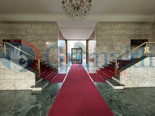 Bilocale in Vendita a Milano, 390'000€, 75 m²