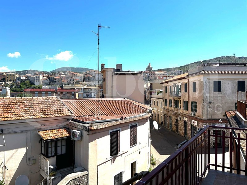Quadrilocale in Vendita a Terracina, 165'000€, 90 m², arredato