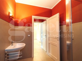 Villa in Vendita a Pinerolo, 479'000€, 300 m²