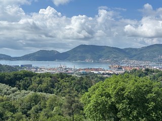 Casa Indipendente in Vendita a La Spezia, 360'000&euro;, 123 m²