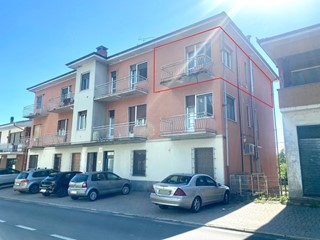 Appartamento in Vendita a Monchiero, 54'000€, 80 m²
