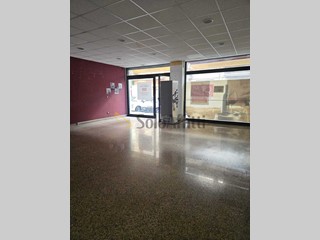 Capannone in Affitto a Barletta, 800€, 78 m²