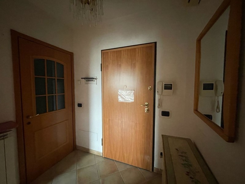 Bilocale in Vendita a Taggia, zona Arma Di Taggia, 185'000€, 55 m²